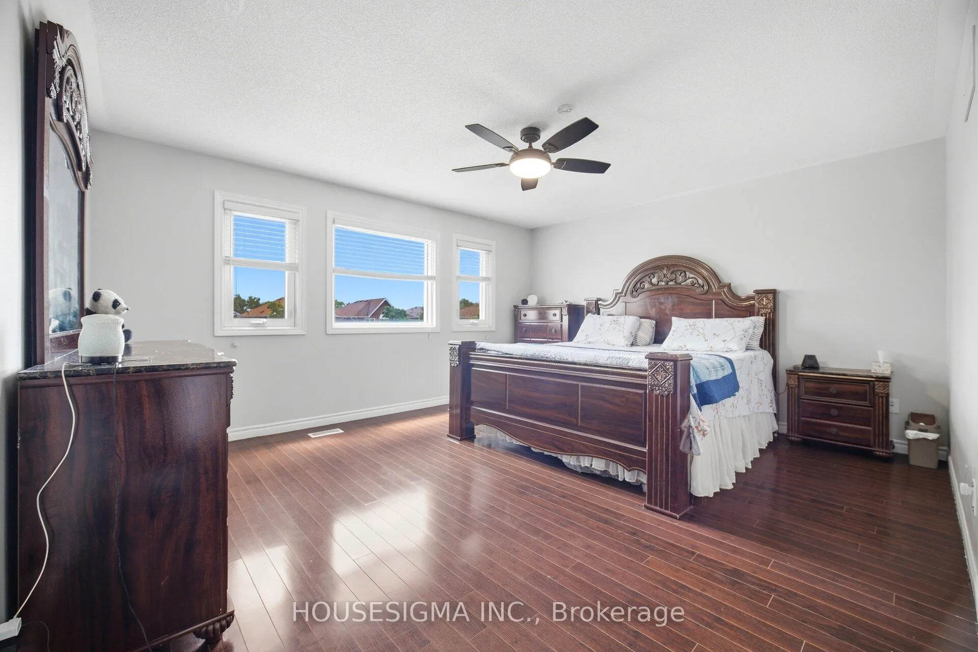 Photo 14 of 62 Ravenscliffe Court, Brampton, Northwood Park — HOMEH
