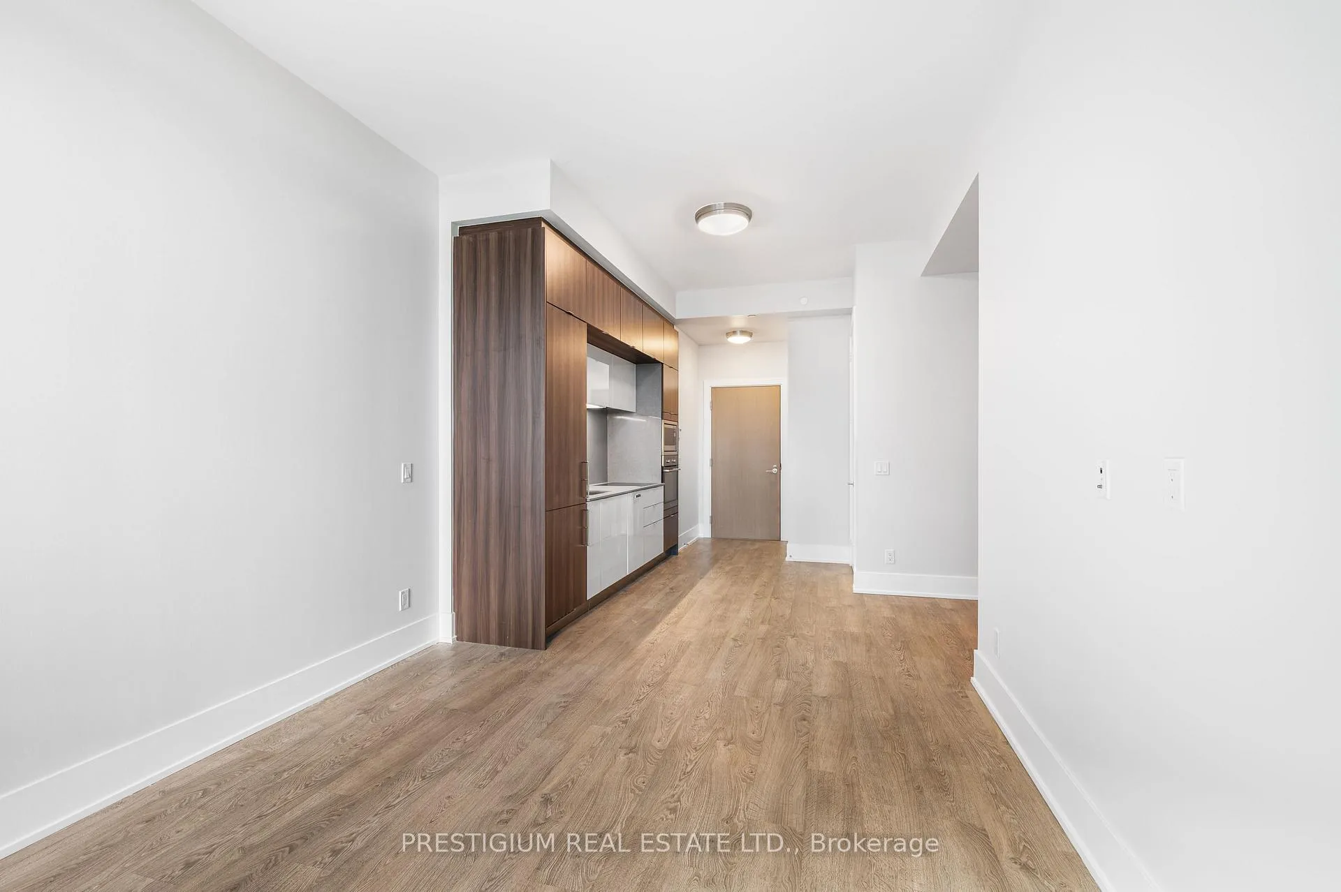 Photo 10 of Unit 202, 1 Edgewater Drive, Toronto, Waterfront Communities — HOMEH