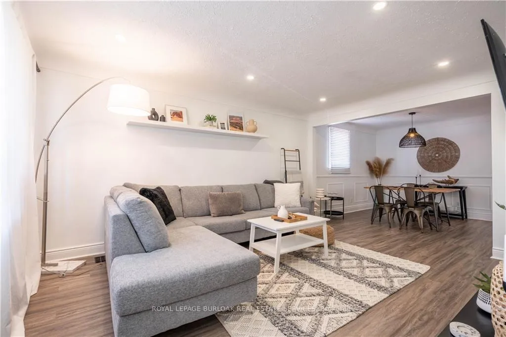 Photo 3 of Unit Upper, 257 East 17th Street, Hamilton, Inch Park — HOMEH