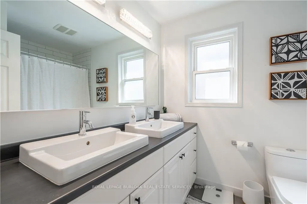 Photo 16 of Unit Upper, 257 East 17th Street, Hamilton, Inch Park — HOMEH