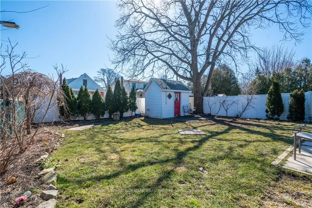 Photo 23 of Unit Upper, 257 East 17th Street, Hamilton, Inch Park — HOMEH