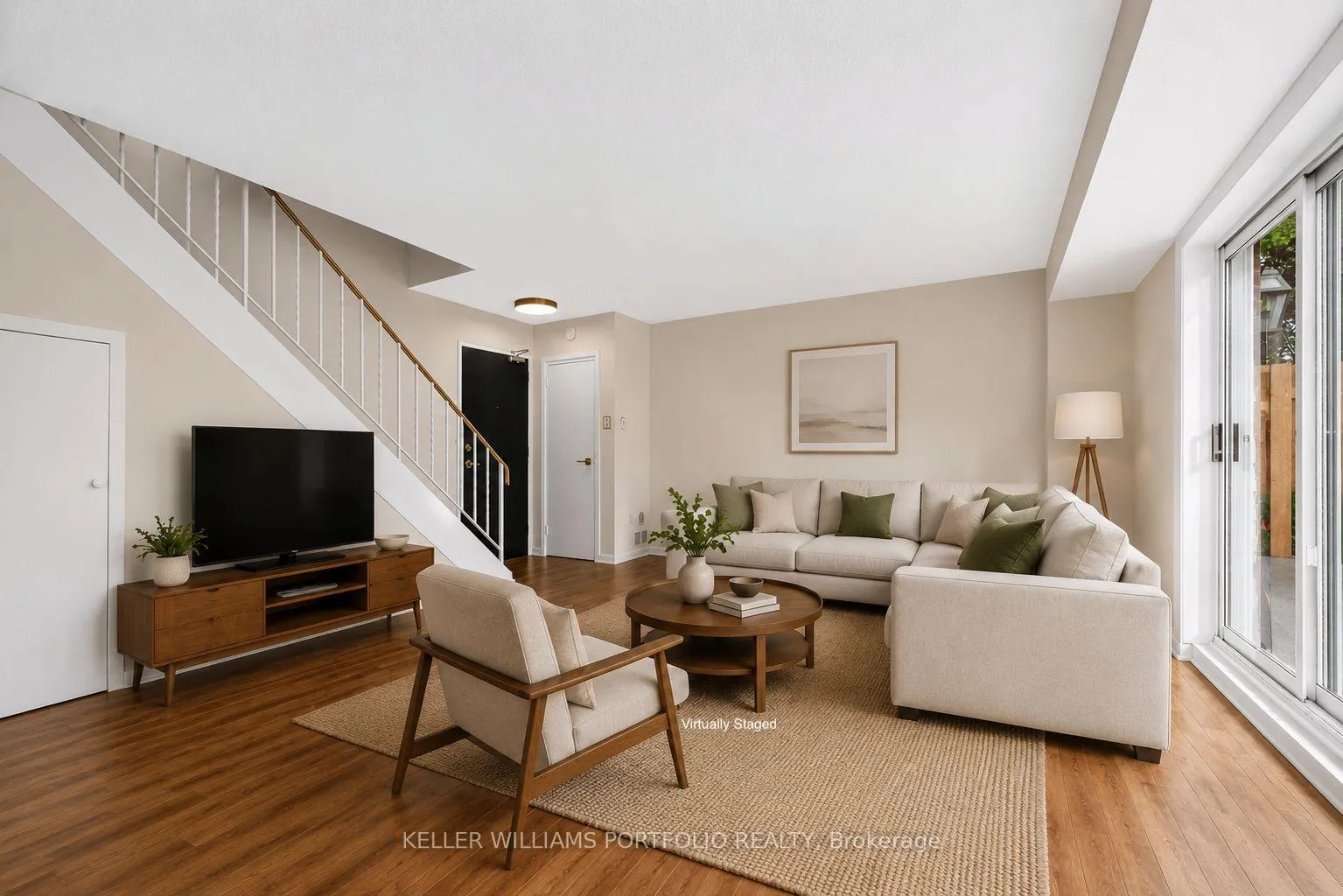 Photo 5 of Unit 11, 483 Claridge Road, Burlington, Roseland — HOMEH