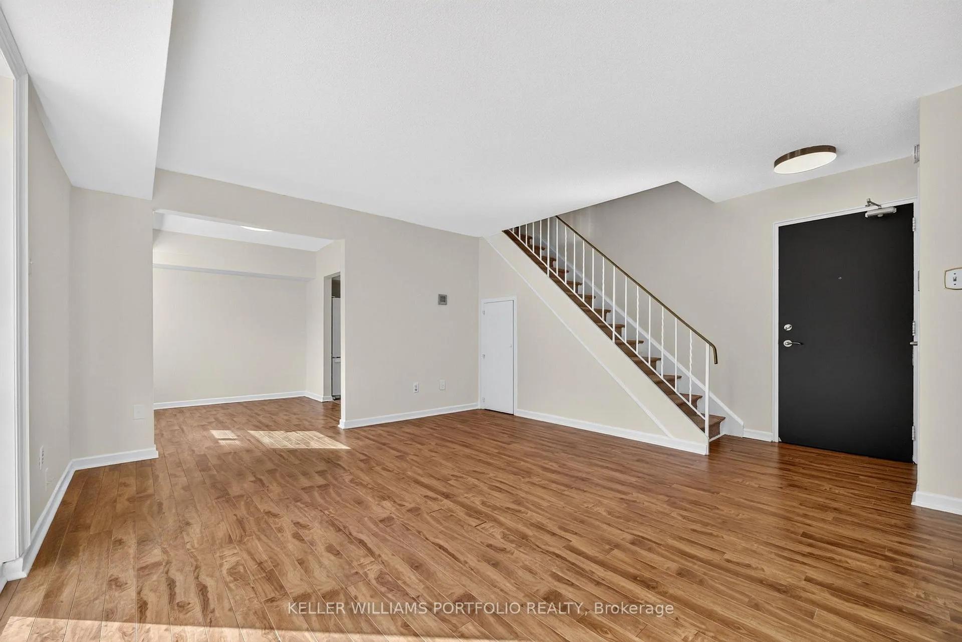 Photo 8 of Unit 11, 483 Claridge Road, Burlington, Roseland — HOMEH