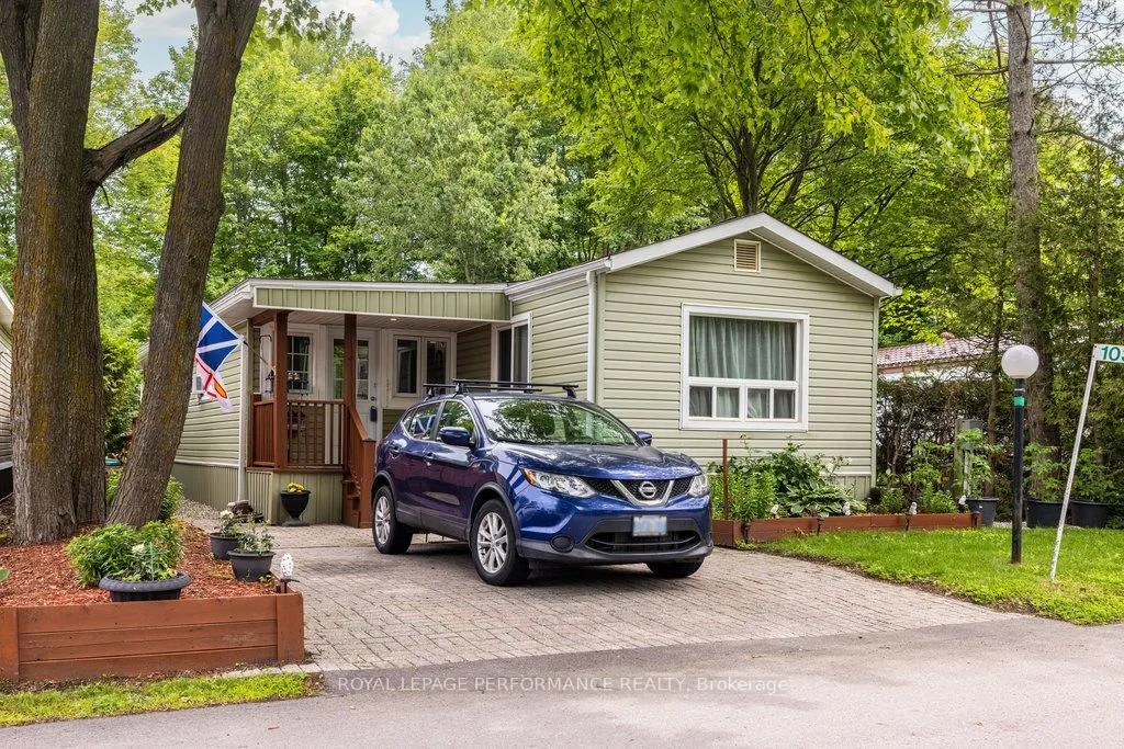 Photo 2 of 1039 Vista Barrett Private, Ottawa, Greely — HOMEH