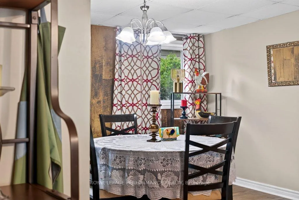 Photo 9 of 1039 Vista Barrett Private, Ottawa, Greely — HOMEH