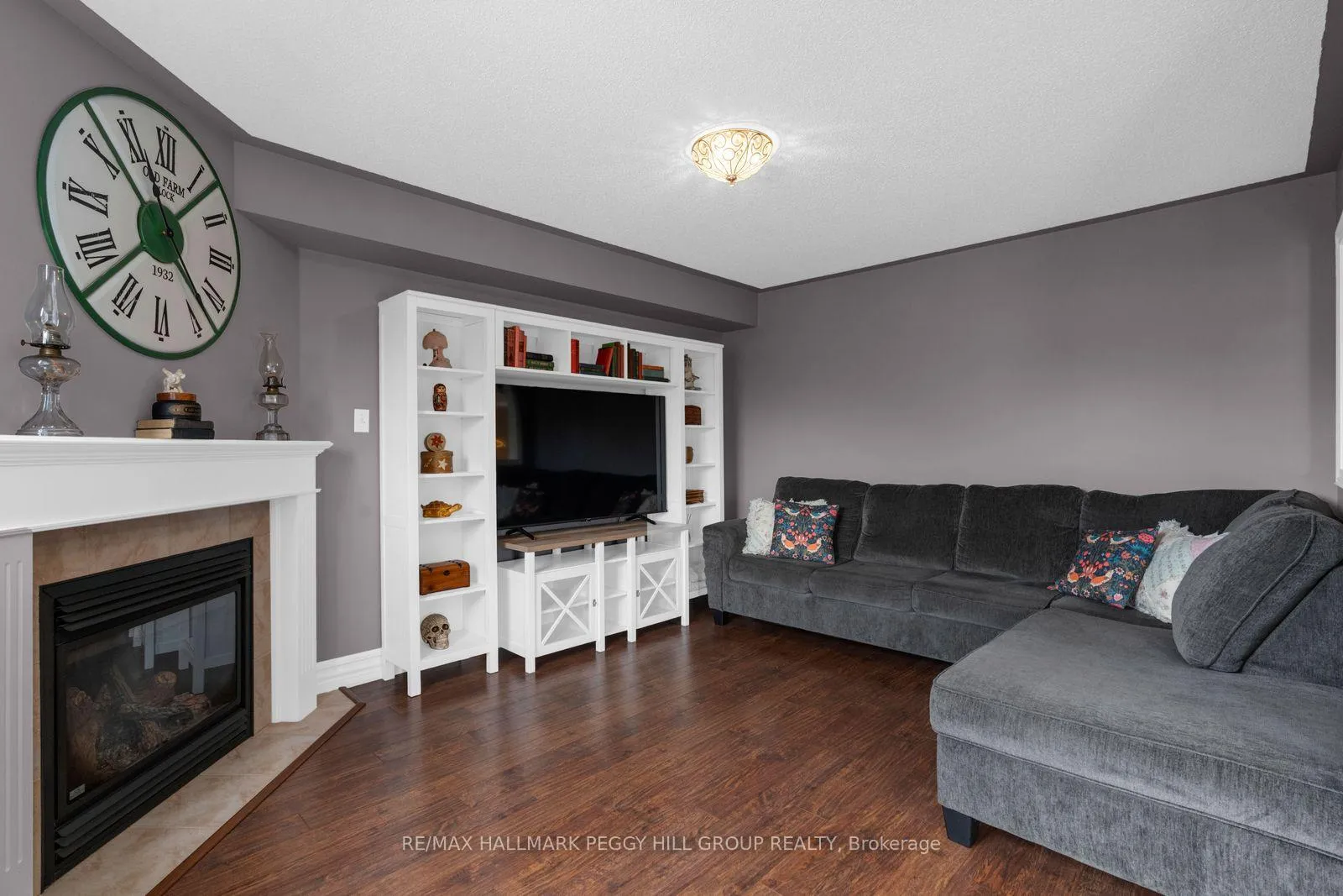 Photo 3 of 106 Bird Street, Barrie, Edgehill Drive — HOMEH