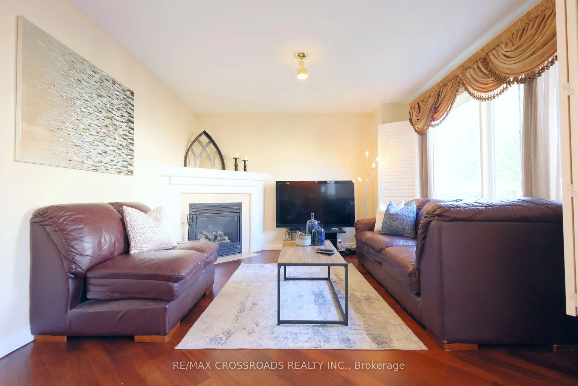 Photo 13 of 78 Trojan Crescent, Markham, Berczy — HOMEH