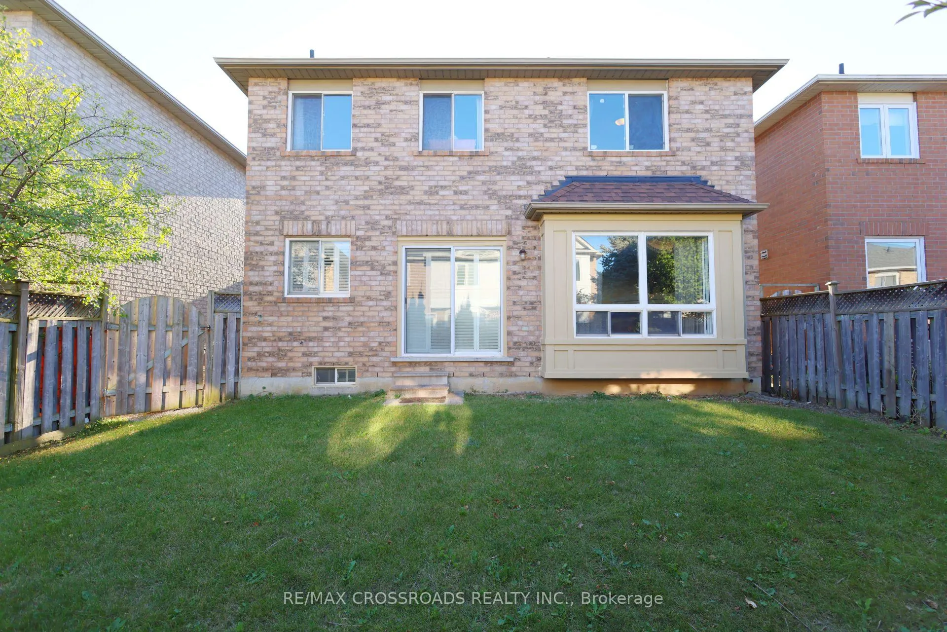 Photo 38 of 78 Trojan Crescent, Markham, Berczy — HOMEH