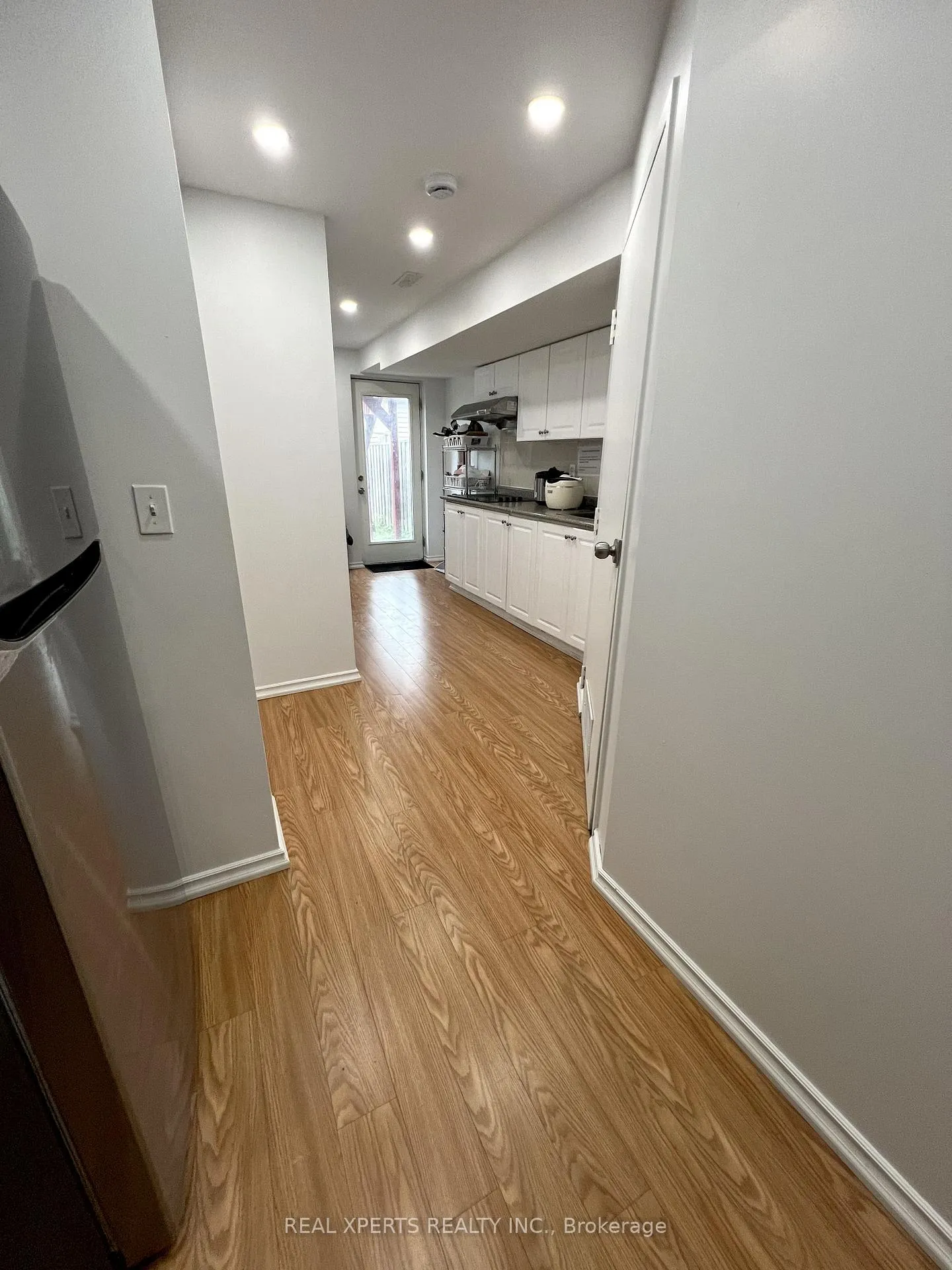 Photo 4 of 654 Sentinel Road, North York, York University Heights — HOMEH