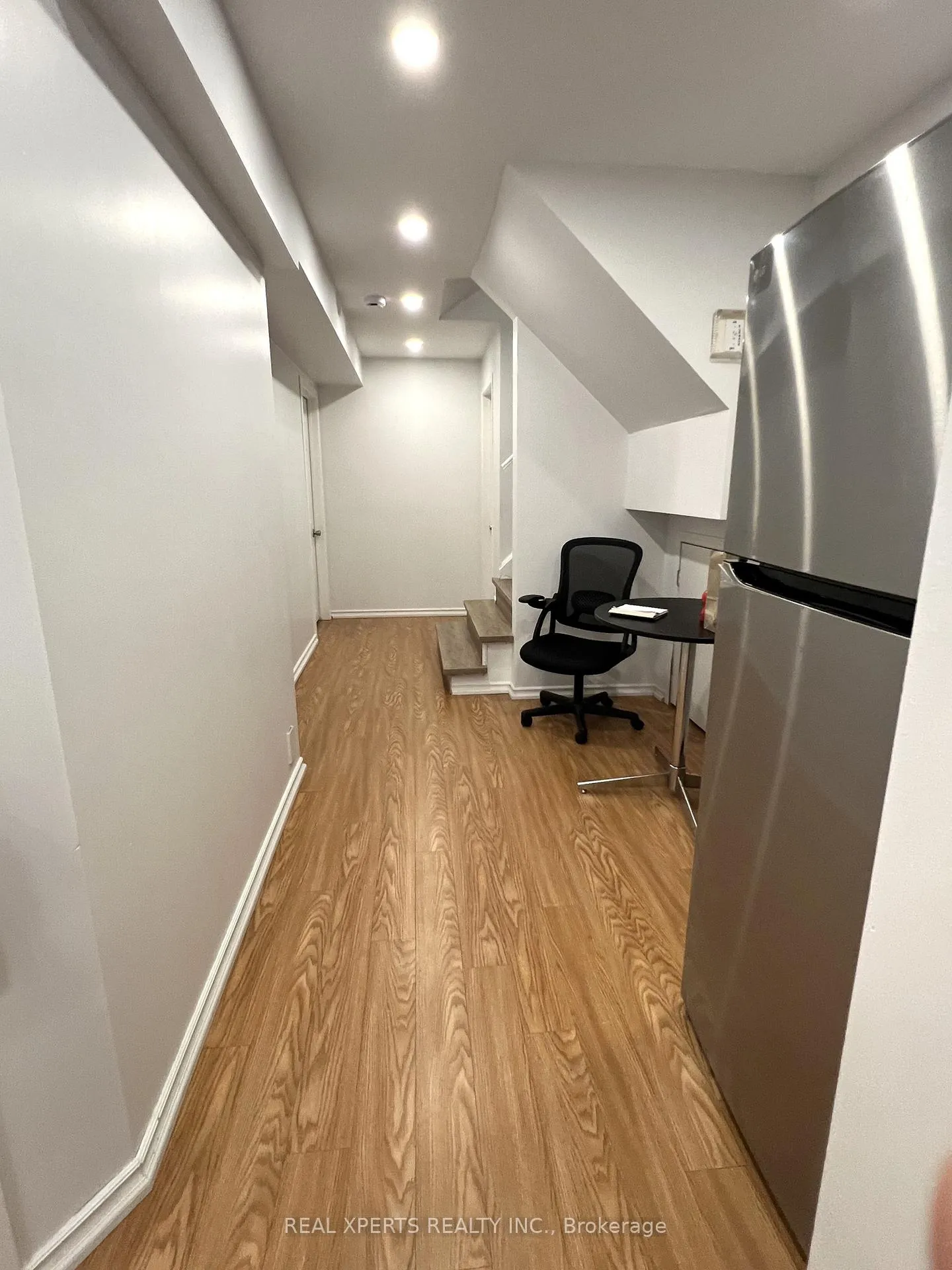 Photo 6 of 654 Sentinel Road, North York, York University Heights — HOMEH