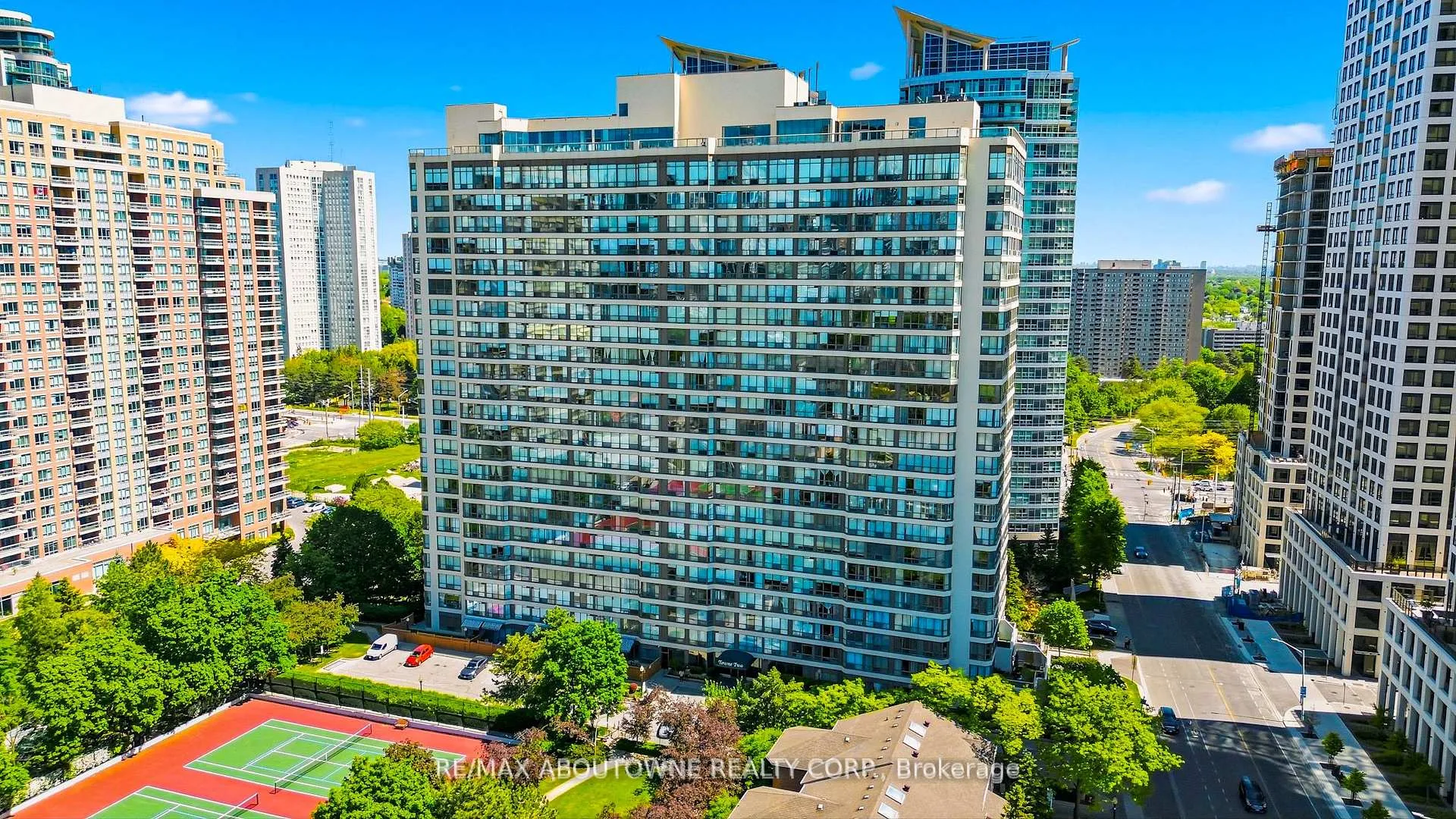 Photo 2 of Unit 611, 55 Elm Drive W, Mississauga, City Centre — HOMEH
