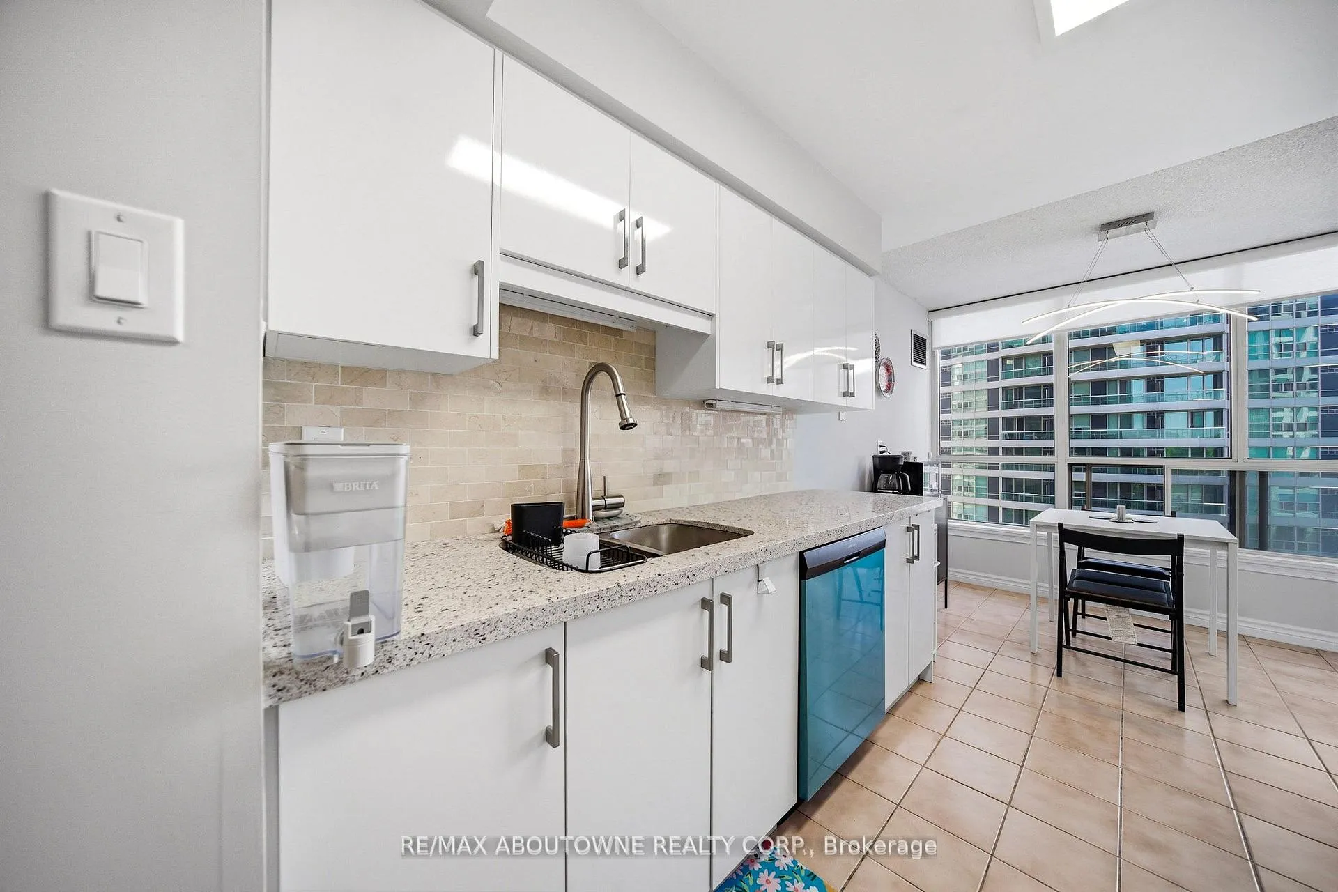 Photo 7 of Unit 611, 55 Elm Drive W, Mississauga, City Centre — HOMEH