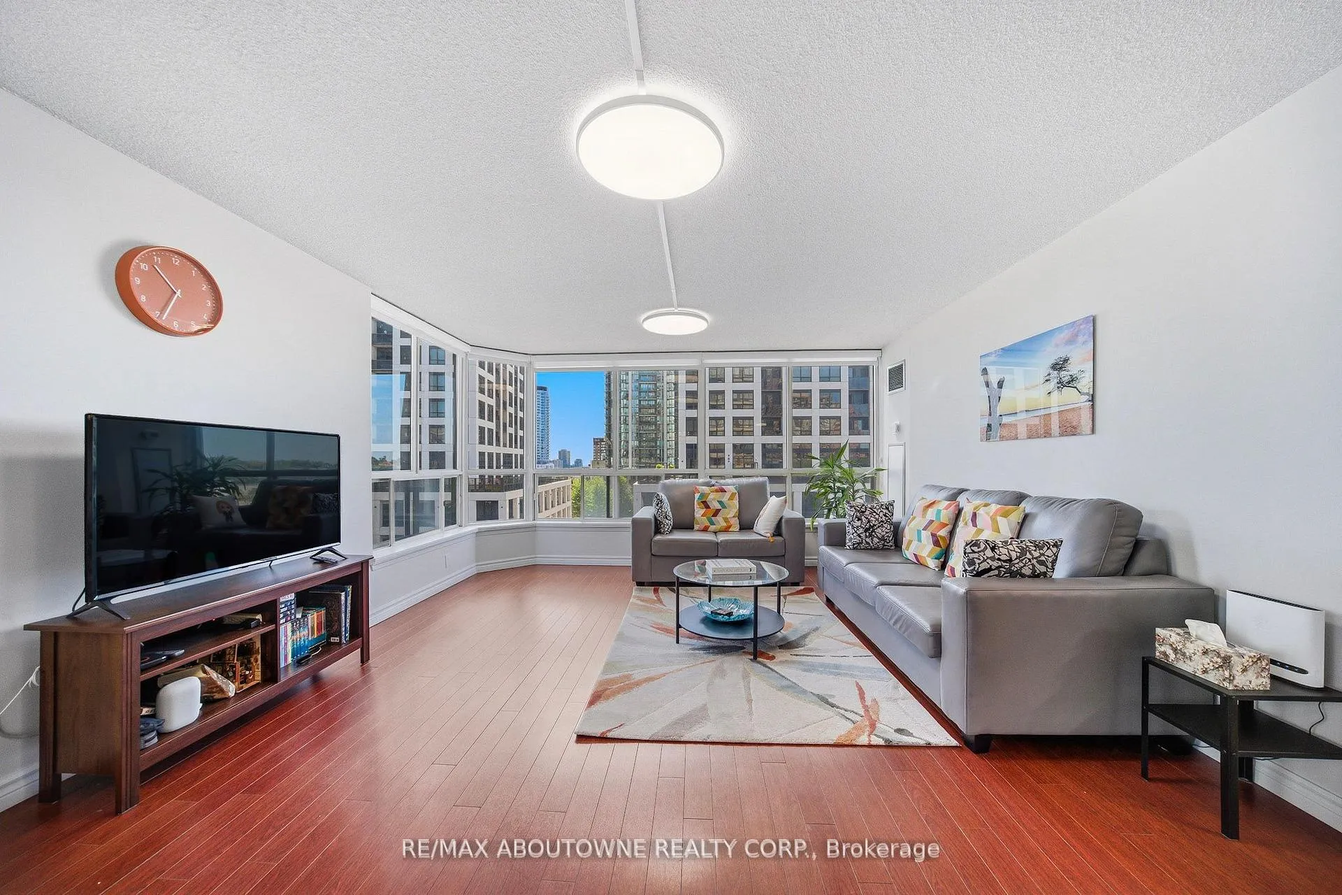 Photo 15 of Unit 611, 55 Elm Drive W, Mississauga, City Centre — HOMEH