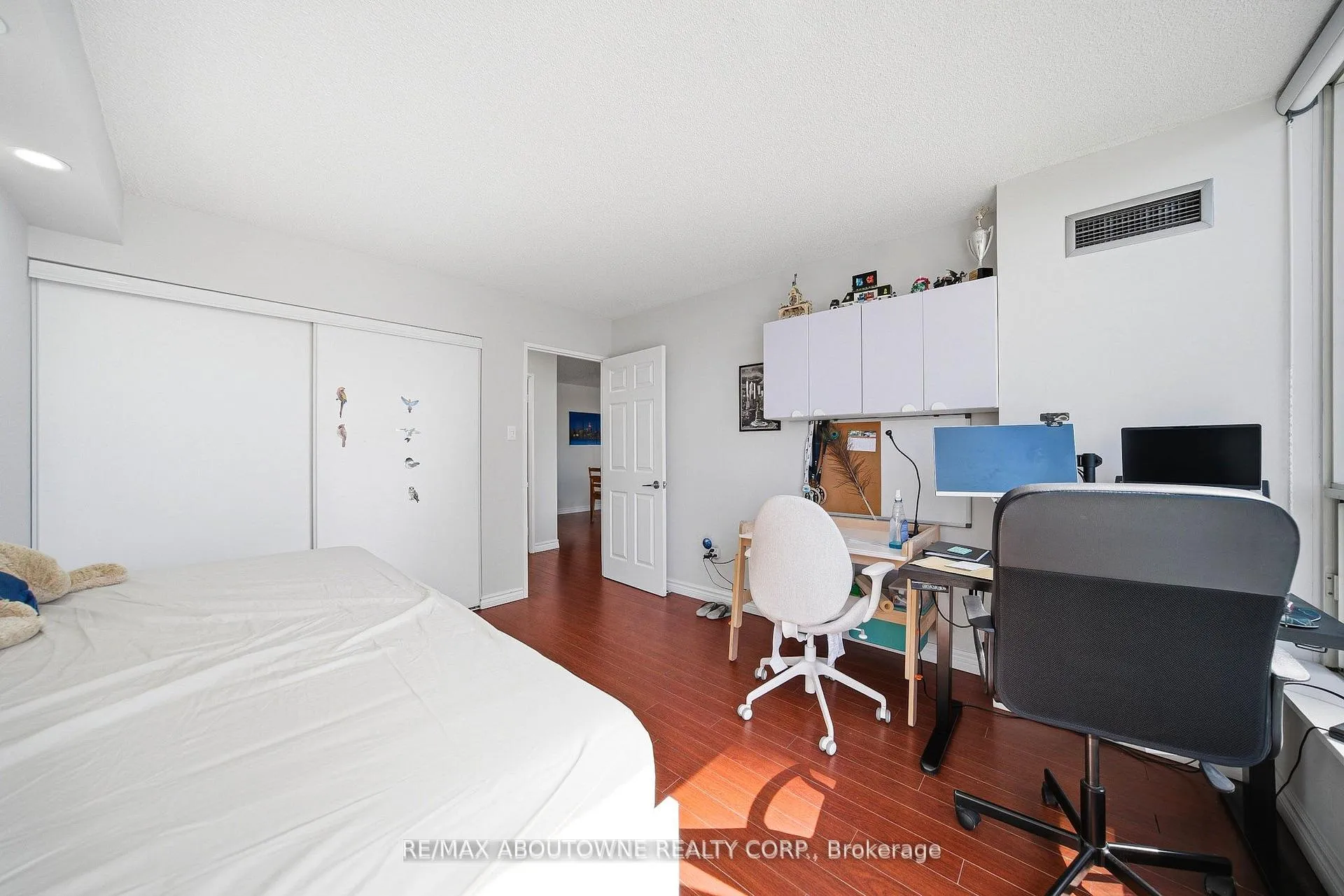 Photo 22 of Unit 611, 55 Elm Drive W, Mississauga, City Centre — HOMEH