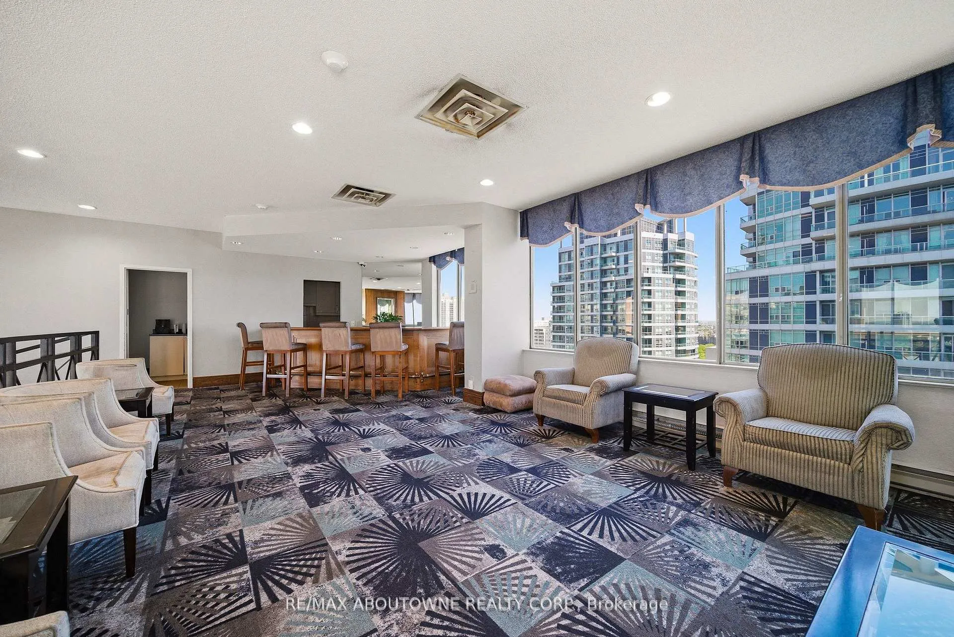 Photo 33 of Unit 611, 55 Elm Drive W, Mississauga, City Centre — HOMEH