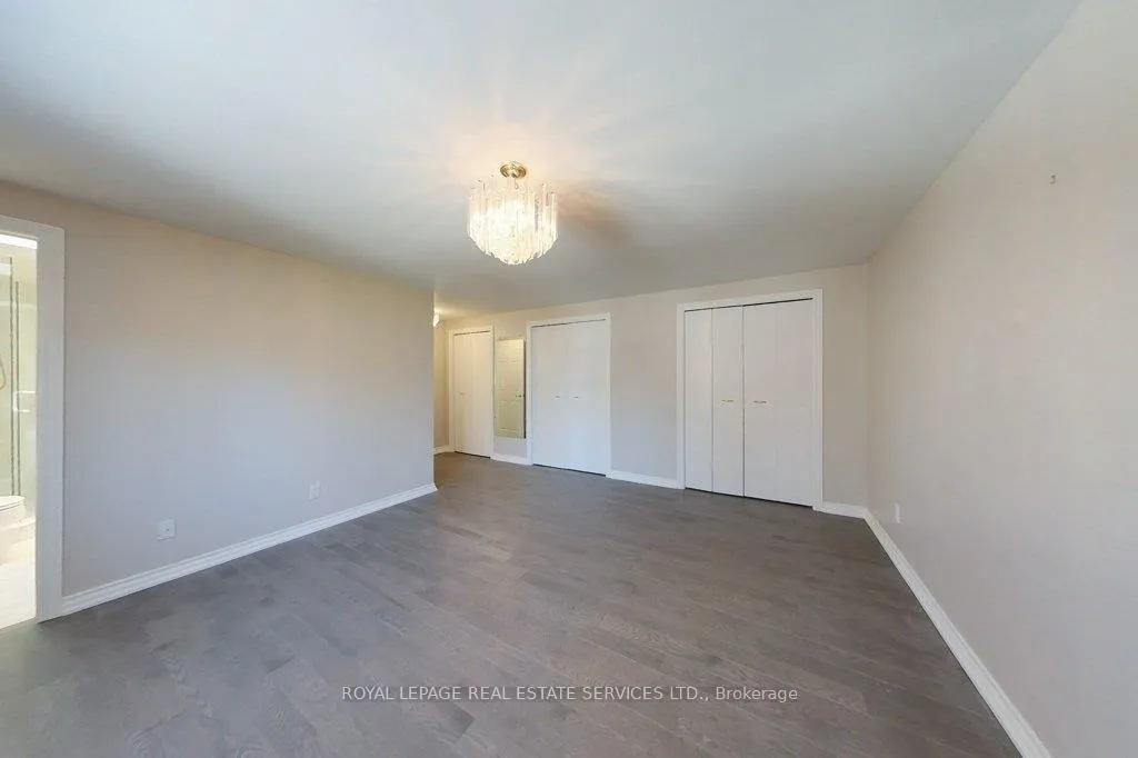 Photo 30 of 141 Castle Crescent, Oakville, Ford — HOMEH