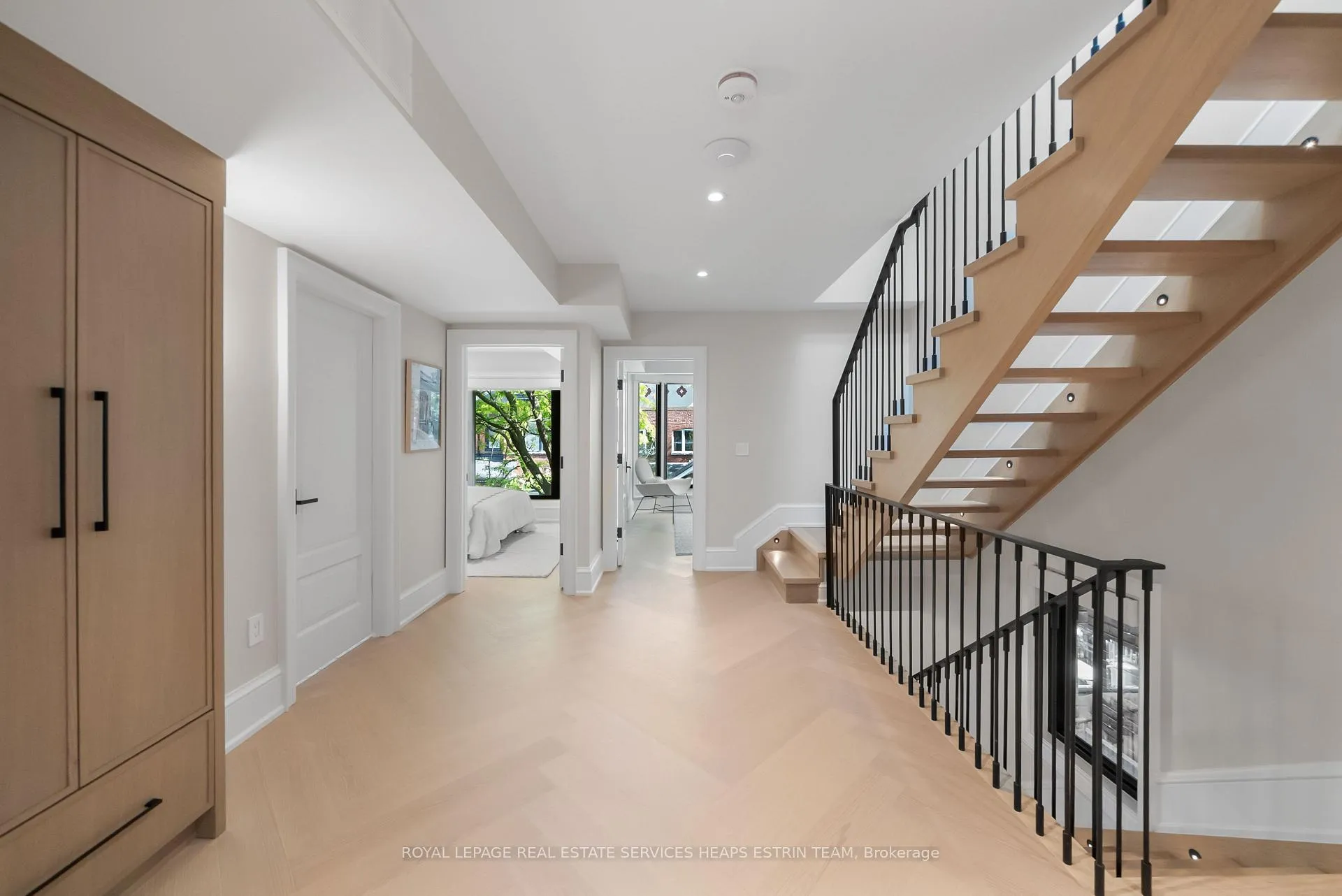 Photo 11 of 16 Tranby Avenue, Toronto, The Annex — HOMEH