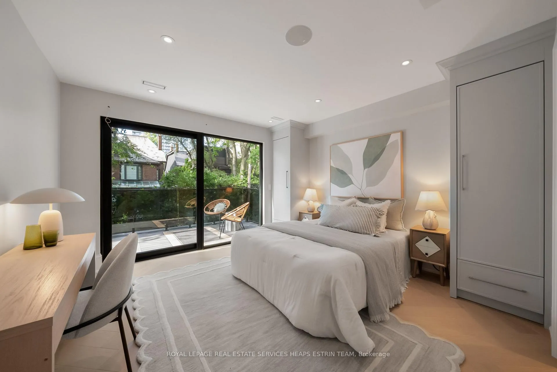 Photo 12 of 16 Tranby Avenue, Toronto, The Annex — HOMEH