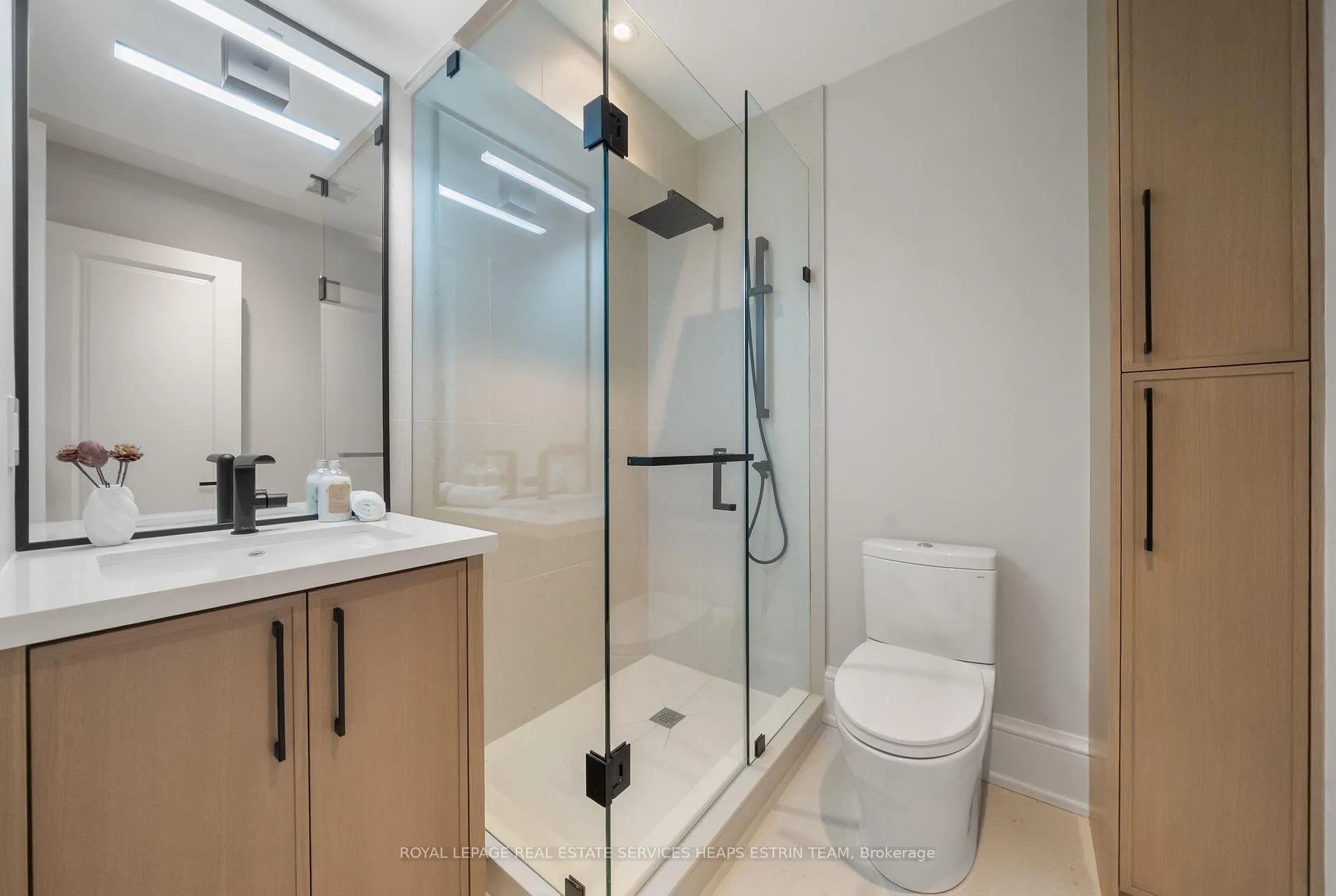 Photo 31 of 16 Tranby Avenue, Toronto, The Annex — HOMEH