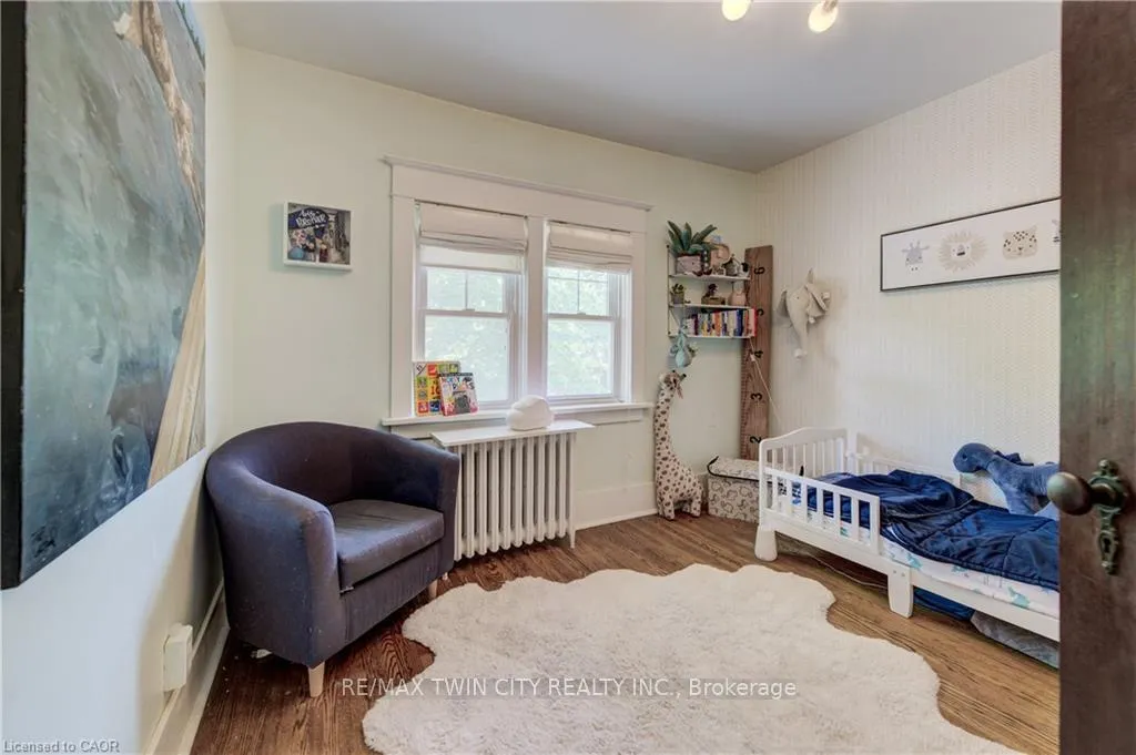 Photo 22 of 90 Brock Street, Kitchener, Victoria Park — HOMEH