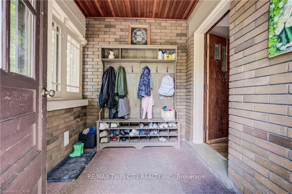Photo 35 of 90 Brock Street, Kitchener, Victoria Park — HOMEH