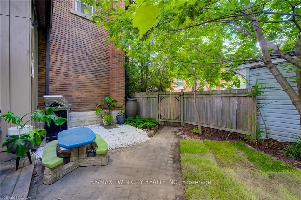 Photo 36 of 90 Brock Street, Kitchener, Victoria Park — HOMEH