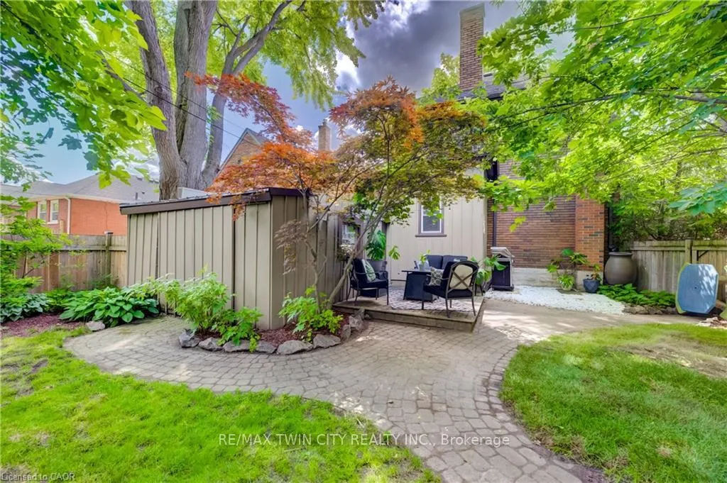 Photo 38 of 90 Brock Street, Kitchener, Victoria Park — HOMEH