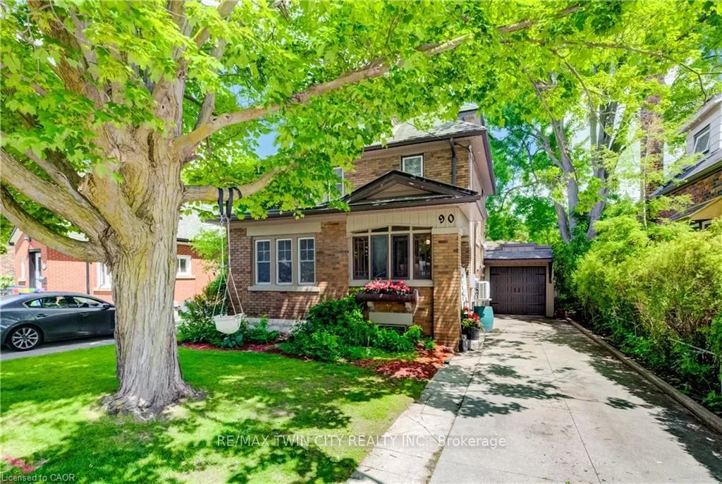 Photo 43 of 90 Brock Street, Kitchener, Victoria Park — HOMEH