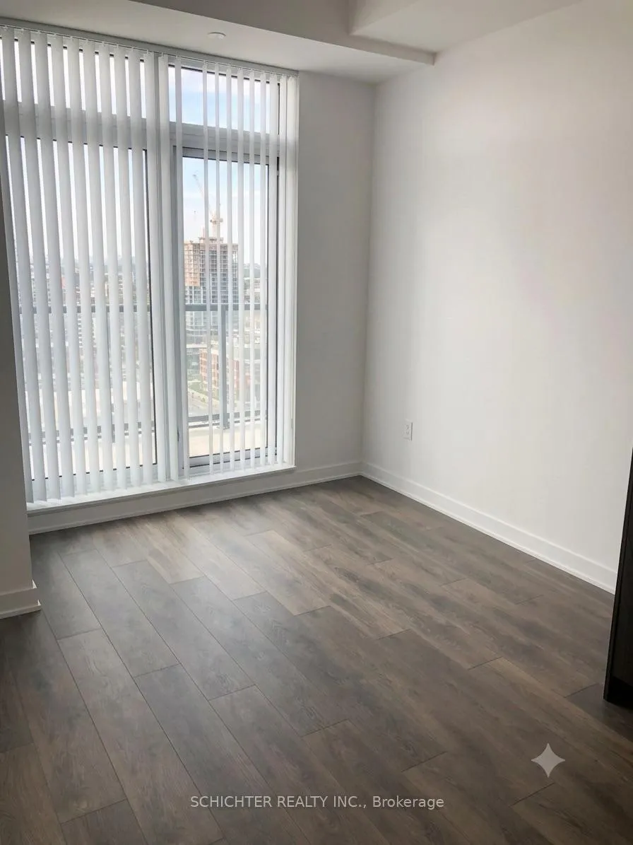 Photo 3 of Unit 521, 38 Honeycrisp Crescent, Vaughan, Vaughan Corporate Centre — HOMEH