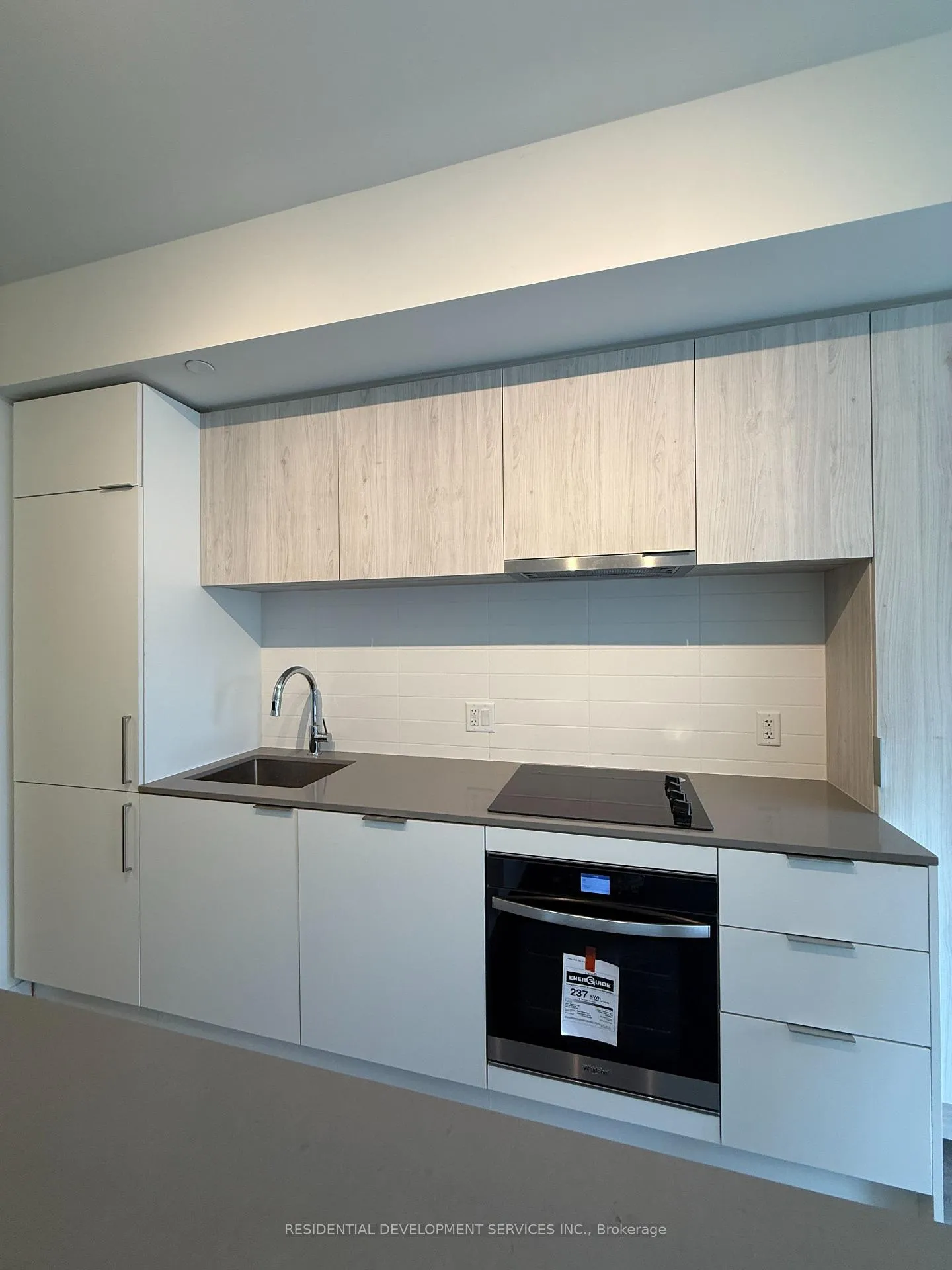 Photo 3 of Unit 608, 89 Church Street, Toronto, Church-Yonge Corridor — HOMEH
