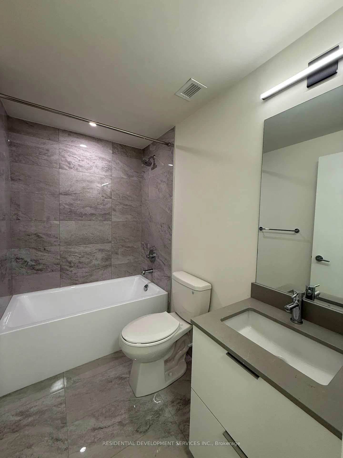 Photo 9 of Unit 608, 89 Church Street, Toronto, Church-Yonge Corridor — HOMEH