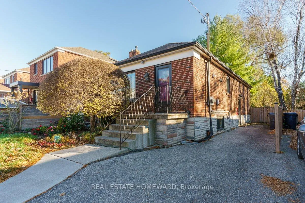 Photo 1 of 125 Tiago Avenue, Toronto, O'Connor-Parkview — HOMEH