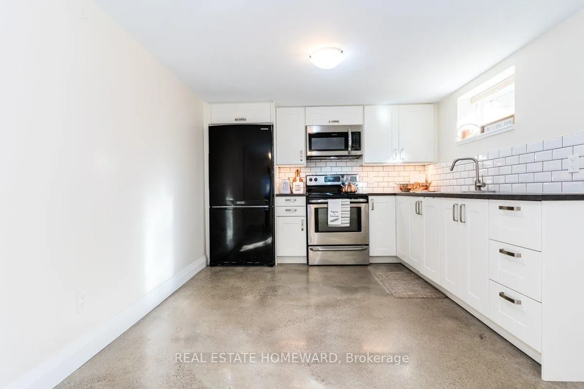 Photo 2 of 125 Tiago Avenue, Toronto, O'Connor-Parkview — HOMEH