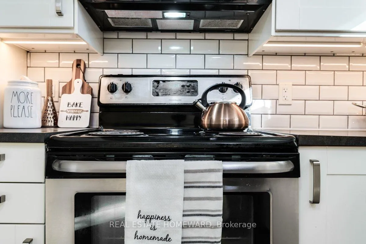 Photo 7 of 125 Tiago Avenue, Toronto, O'Connor-Parkview — HOMEH
