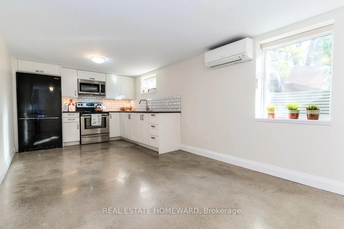 Photo 8 of 125 Tiago Avenue, Toronto, O'Connor-Parkview — HOMEH