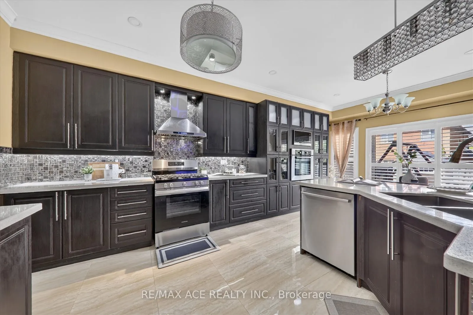 Photo 10 of 23 Appleview Road, Markham, Greensborough — HOMEH