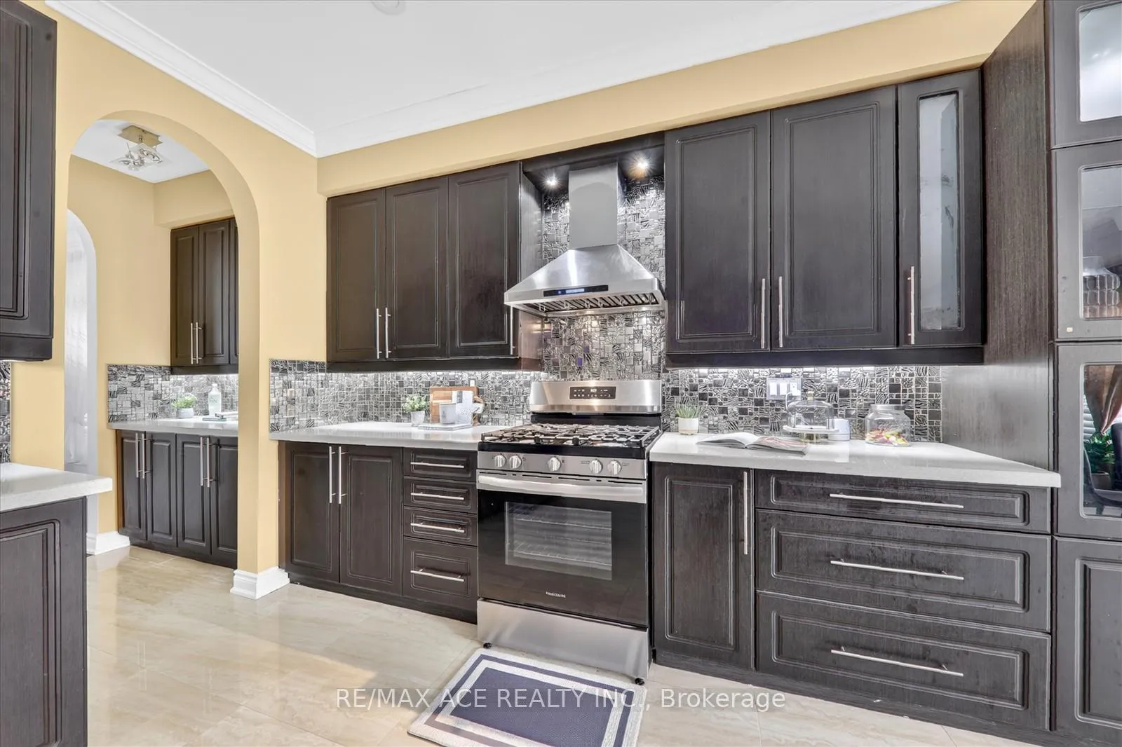 Photo 11 of 23 Appleview Road, Markham, Greensborough — HOMEH