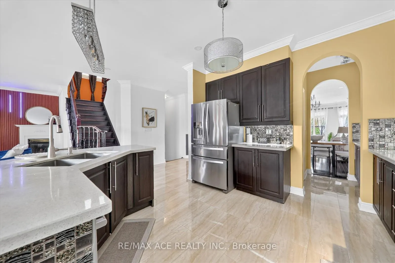 Photo 12 of 23 Appleview Road, Markham, Greensborough — HOMEH