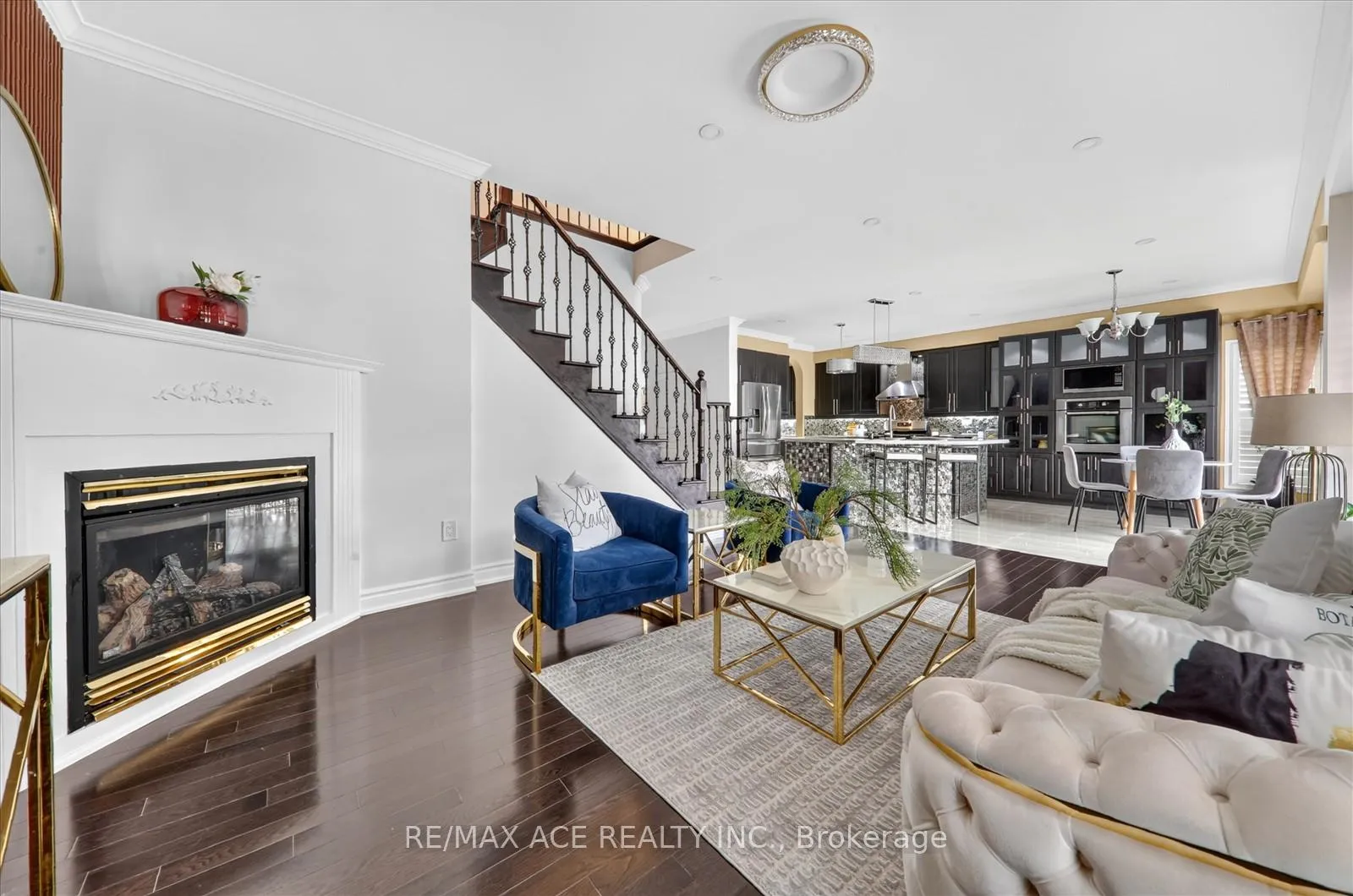 Photo 16 of 23 Appleview Road, Markham, Greensborough — HOMEH