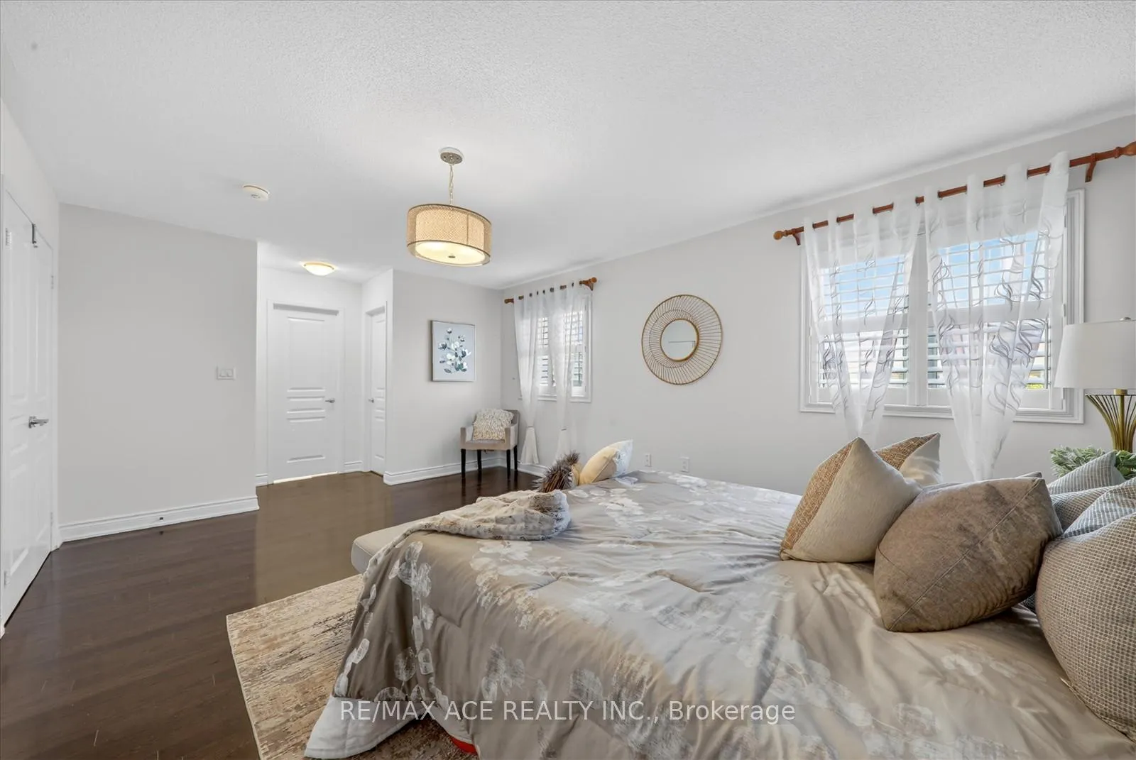 Photo 22 of 23 Appleview Road, Markham, Greensborough — HOMEH
