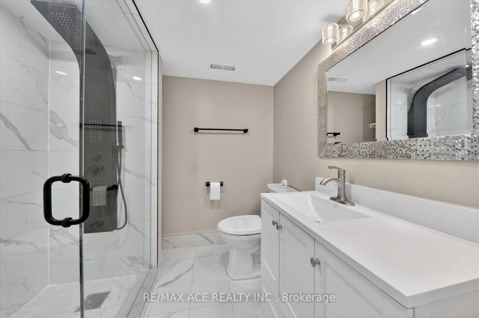 Photo 32 of 23 Appleview Road, Markham, Greensborough — HOMEH