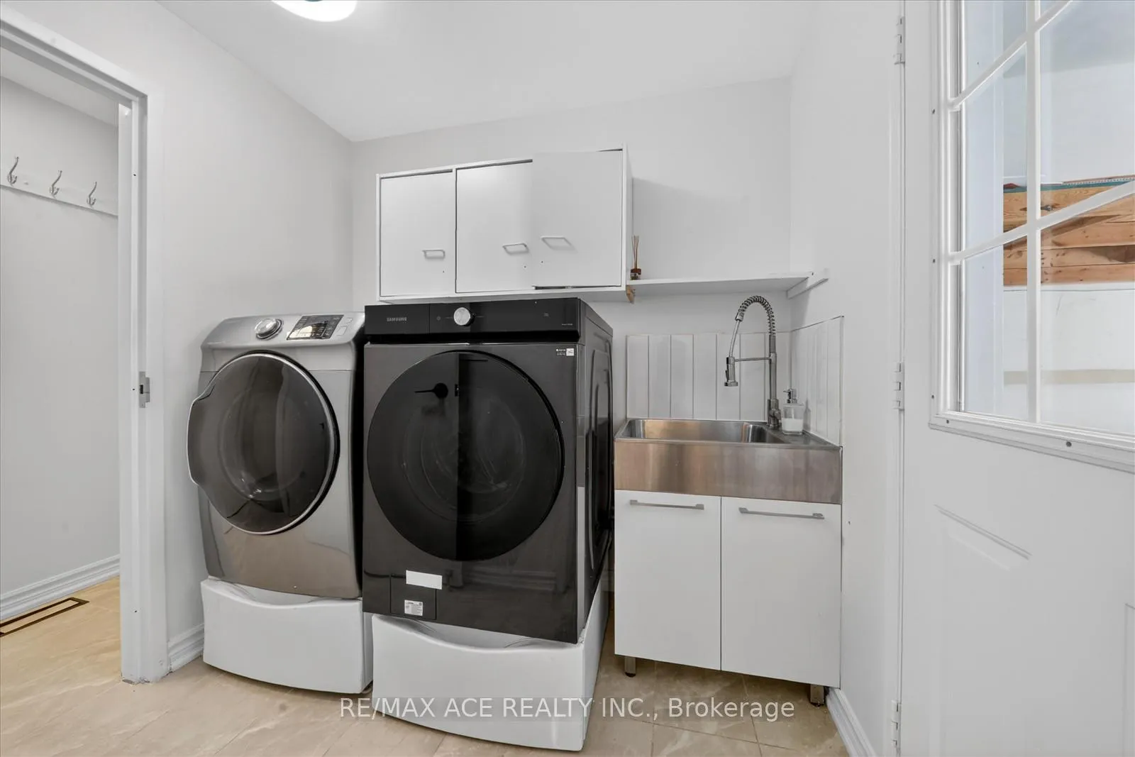 Photo 43 of 23 Appleview Road, Markham, Greensborough — HOMEH