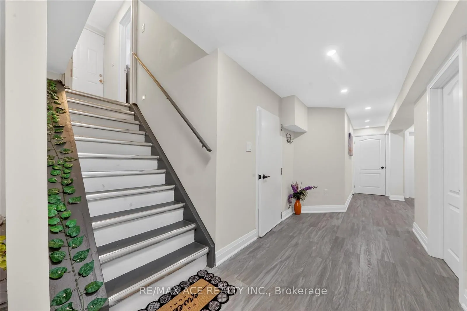 Photo 46 of 23 Appleview Road, Markham, Greensborough — HOMEH