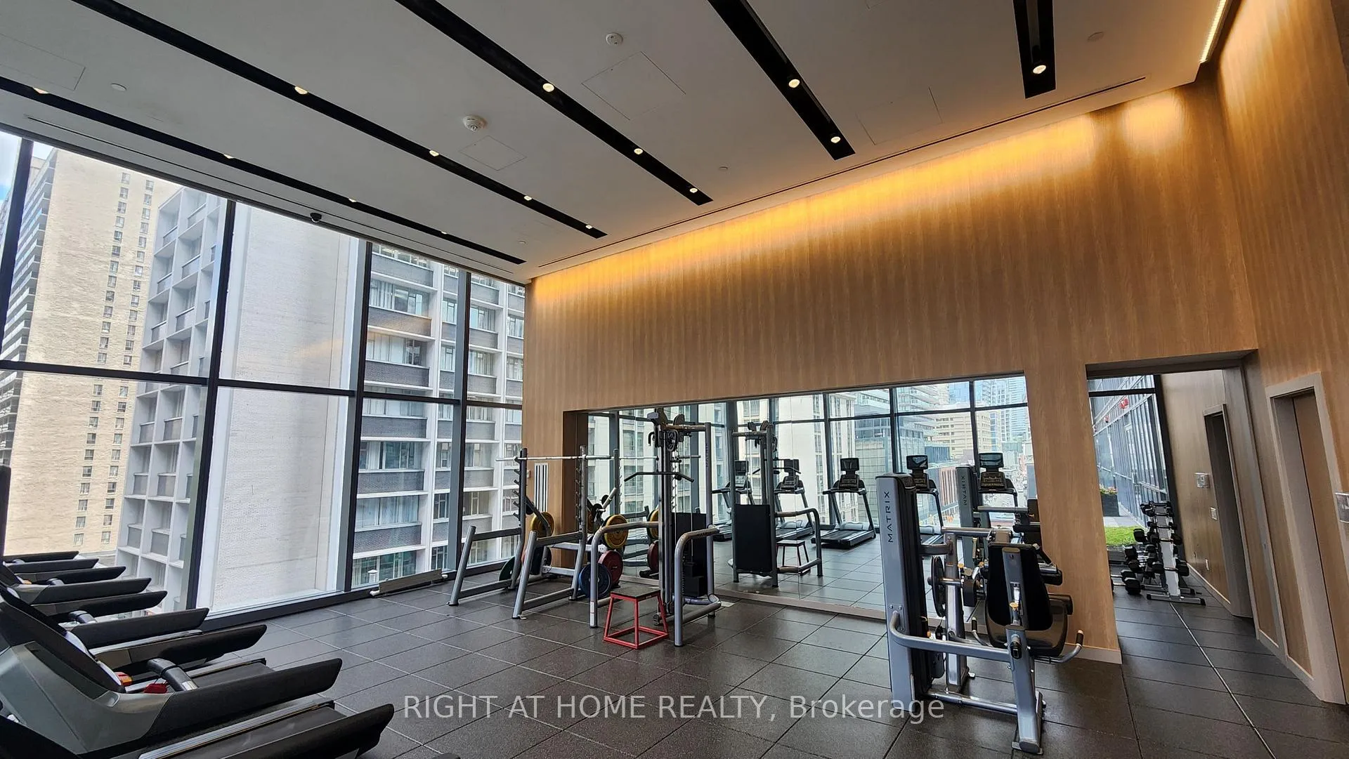 Photo 7 of Unit 4609, 7 grenville Street, Toronto, Bay Street Corridor — HOMEH