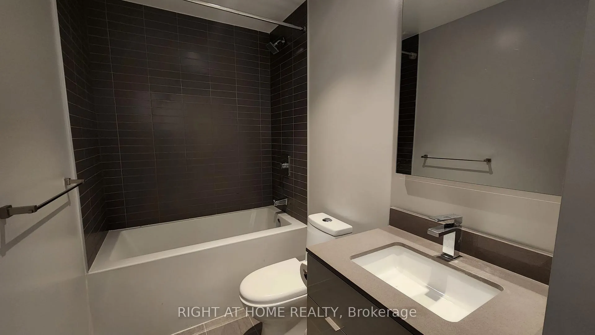 Photo 16 of Unit 4609, 7 grenville Street, Toronto, Bay Street Corridor — HOMEH