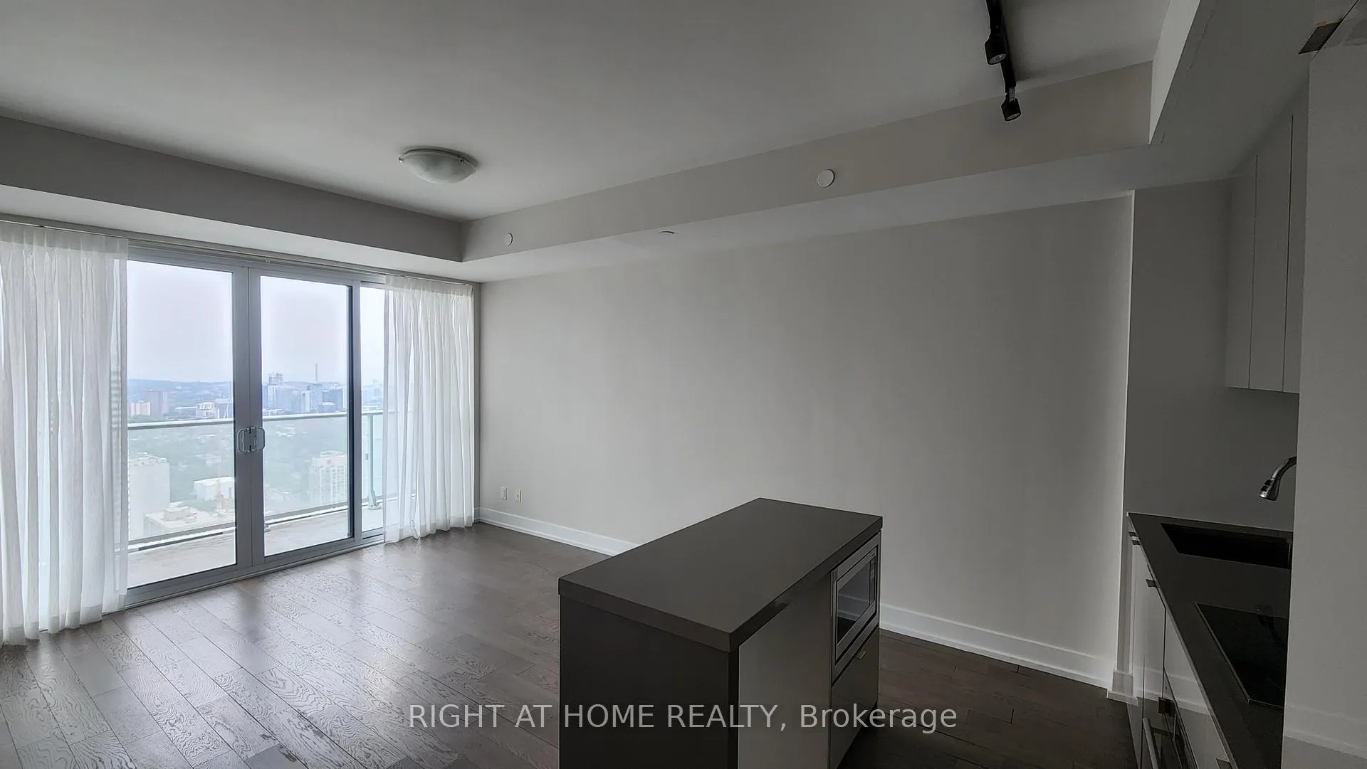 Photo 20 of Unit 4609, 7 grenville Street, Toronto, Bay Street Corridor — HOMEH