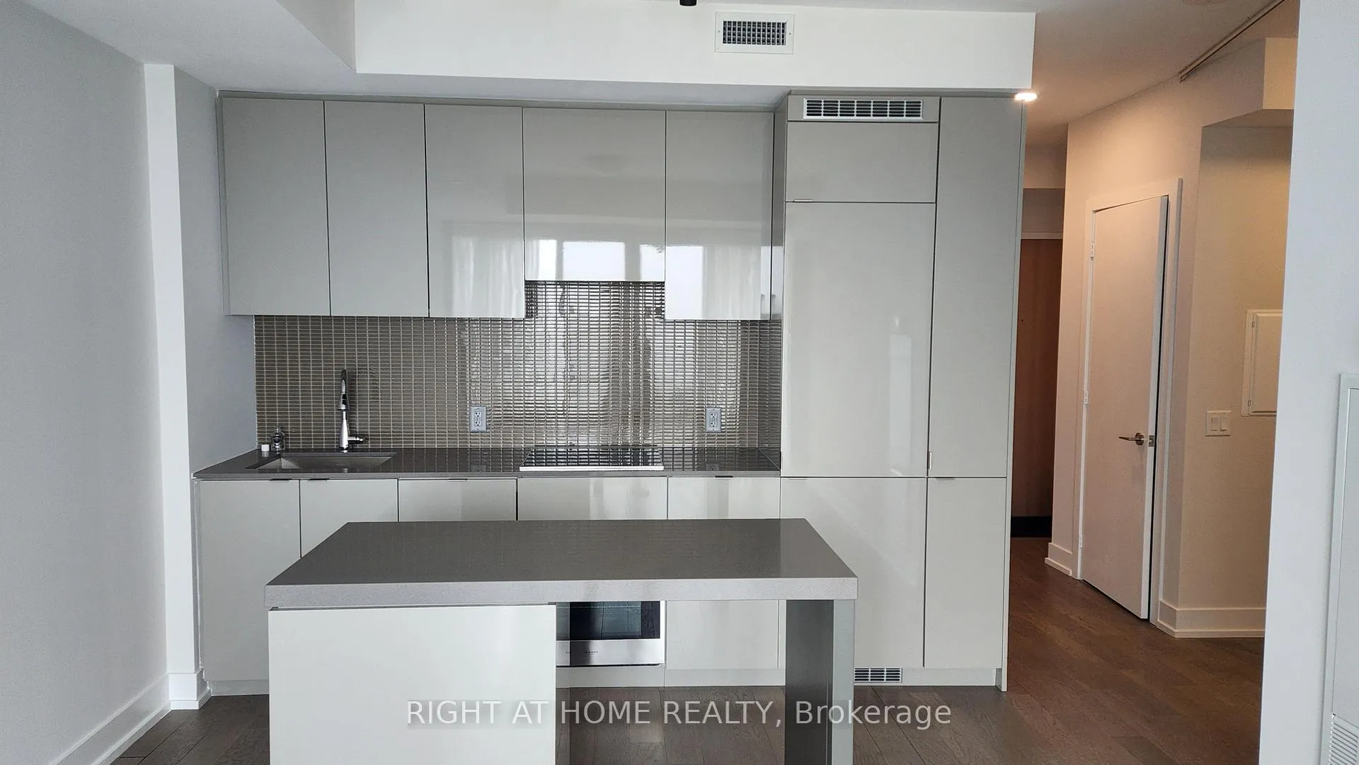 Photo 23 of Unit 4609, 7 grenville Street, Toronto, Bay Street Corridor — HOMEH