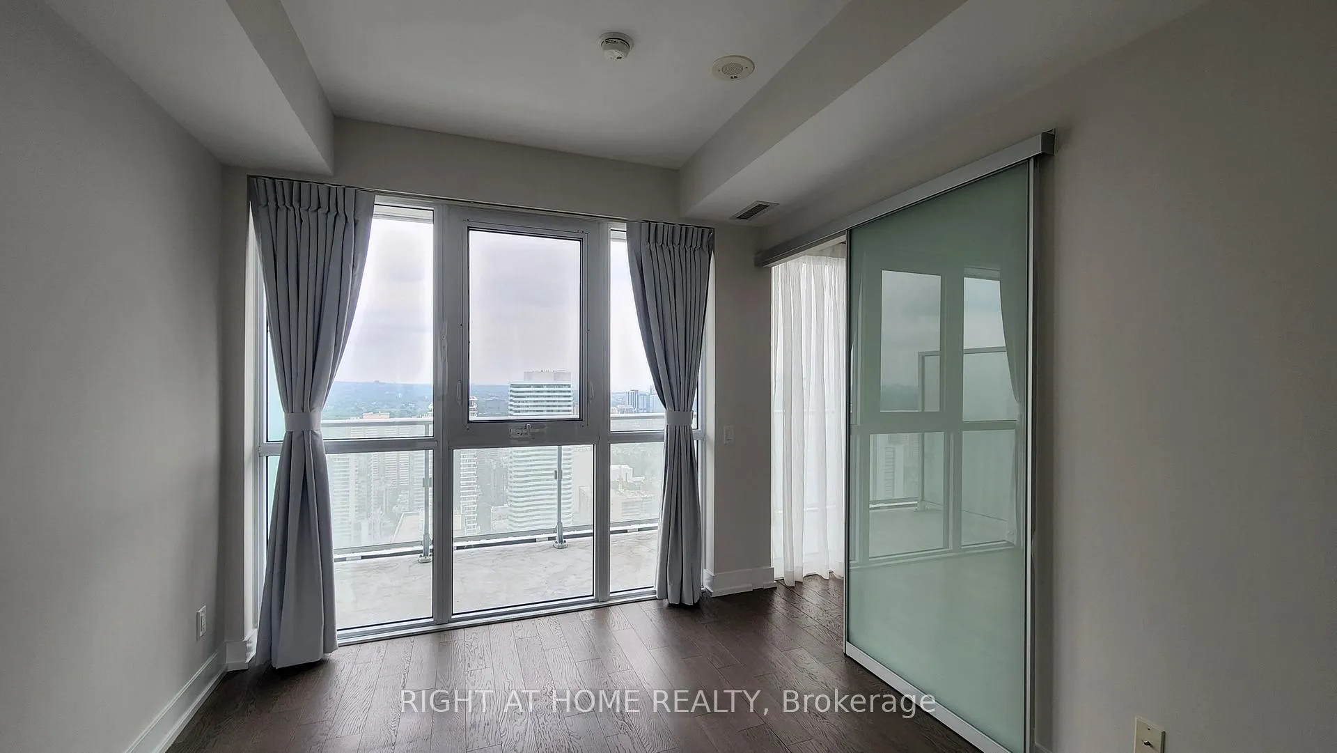 Photo 28 of Unit 4609, 7 grenville Street, Toronto, Bay Street Corridor — HOMEH