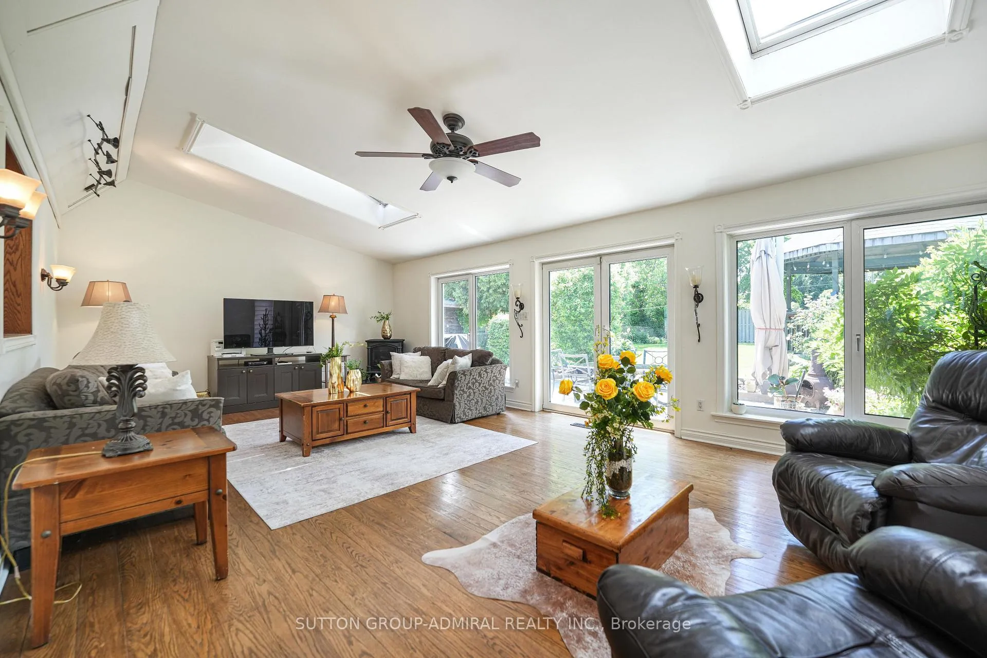 Photo 8 of 41 Hamptonbrook Drive, Etobicoke, Willowridge-Martingrove-Richview — HOMEH