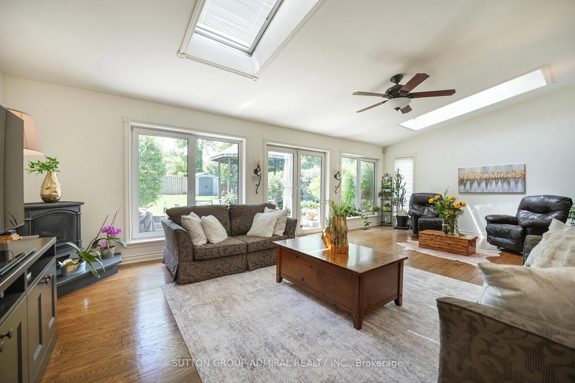 Photo 11 of 41 Hamptonbrook Drive, Etobicoke, Willowridge-Martingrove-Richview — HOMEH